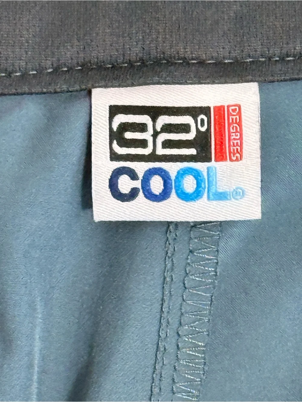 32 Degrees Slate Blue Flat Front Mens Sz 40 Performance Shorts